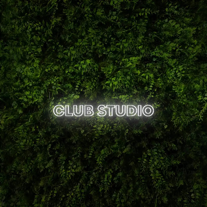 CLUB STUDIO – Neon Sign